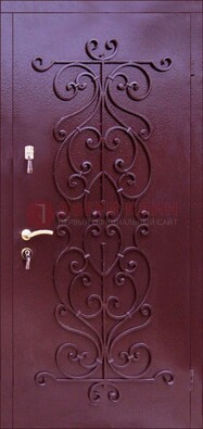 Бордовая металлическая дверь с ковкой ДК-21 в кирпичный дом в Красноармейске