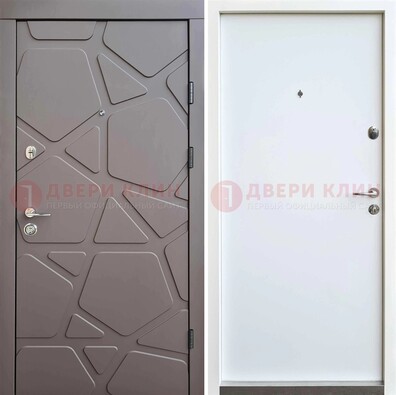 Черная входная дверь с филенчатой МДФ ДМ-216 в Красноармейске