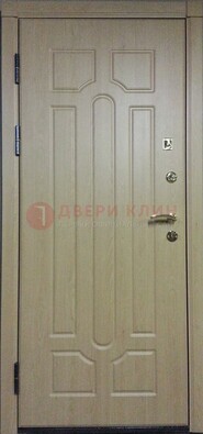 Светлая железная дверь с МДФ ДМ-21 в дом в Красноармейске