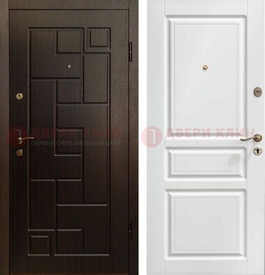 Входная дверь Коричневая металлическая филенчатая с белой МДФ внутри ДМ-241 в Красноармейске
