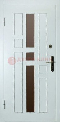 Белая стальная дверь с МДФ и декоративными вставками ДМ-62 в Красноармейске