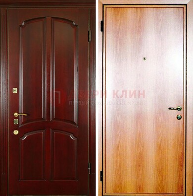 Темная железная дверь с массивом дуба ДМД-13 в Красноармейске