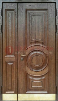 Коричневая двухстворчатая дверь с массивом дуба ДМД-71 в Красноармейске