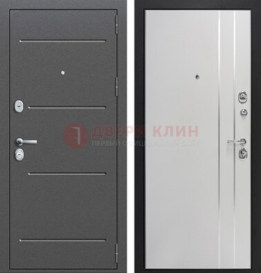 Серая железная дверь с порошковым напылением и МДФ с молдингами ДП-264 в Красноармейске