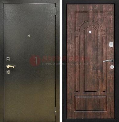 Темно-серая металлическая дверь с порошковым покрытием и МДФ коричневая ДП-292 в Красноармейске