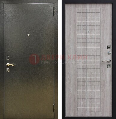 Железная темная дверь с порошковым покрытием и филенчатой МДФ ДП-297 в Красноармейске