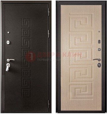 Коричневая стальная дверь с порошковым напылением с дизайном ДП-37 в Красноармейске