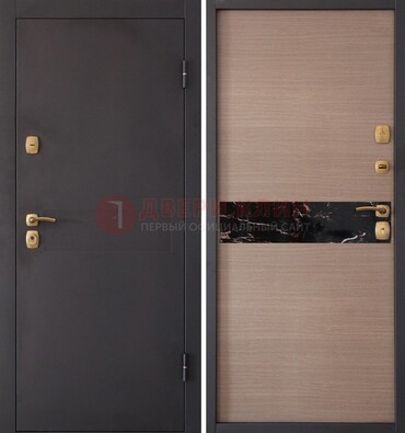 Коричневая металлическая дверь с порошковым окрасом ДП-82 в Красноармейске