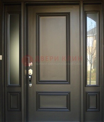 Парадная дверь с отделкой массив ДПР-65 в загородный дом в Красноармейске