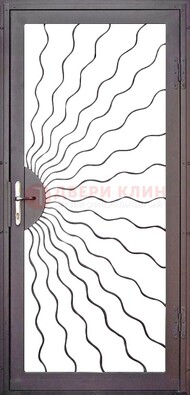 Коричневая железная решетчатая дверь ДР-8 в Красноармейске