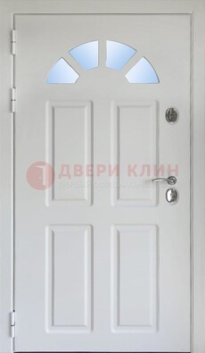 Белая стальная дверь МДФ со стеклом для дома ДС-37 в Красноармейске