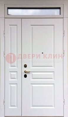 Белая двухстворчатая металлическая дверь со стеклом ДС-63 в Красноармейске