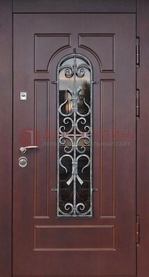 Темная входная дверь со стеклом и ковкой ДСК-117 в Красноармейске