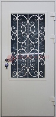 Простая железная дверь со стеклом и ковкой ДСК-11 в Красноармейске