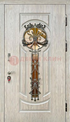 Светлая железная дверь со стеклом ковкой для коттеджа ДСК-134 в Красноармейске