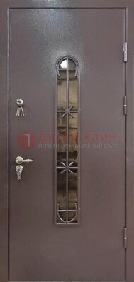 Металлическая дверь Порошок с небольшим стеклом и ковкой ДСК-282 в Омске
