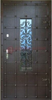 Стальная дверь со стеклом и ковкой ДСК-84 с утеплением в Красноармейске