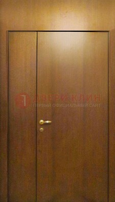 Светлая  тамбурная дверь ДТМ-22 в Серпухове