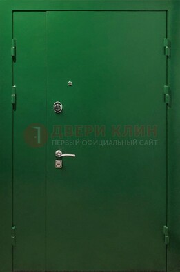 Зеленая распашная тамбурная дверь Порошок ДТМ-47 в Павловском Посаде