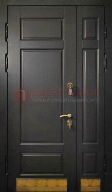 Черная полуторная железная дверь для частного дома ПЛ-2 в Красноармейске