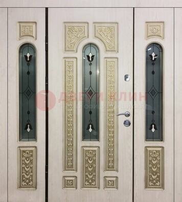 Светлая железная дверь с МДФ и витражом ВЖ-34 в Красноармейске